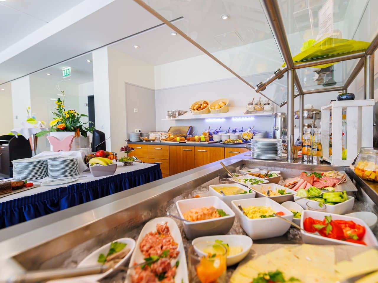 Frühstücksbuffet mit großer Auswahl im Mercure Hotel Riesa zu Silvester
