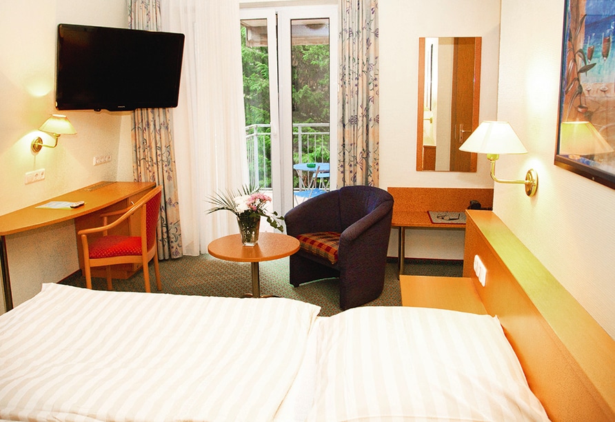 Silvester im gemütlichen Hotelzimmer mit Balkonblick im Hotel Gremersdorf