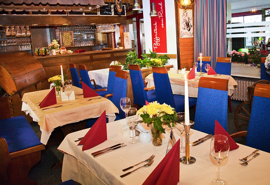 Stimmungsvoller Restaurantbereich im Hotel Gremersdorf für Silvesterabend