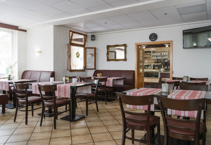 Restaurantbereich im Landhotel Ringelsteiner Mühle dekoriert für das Silvesterfest