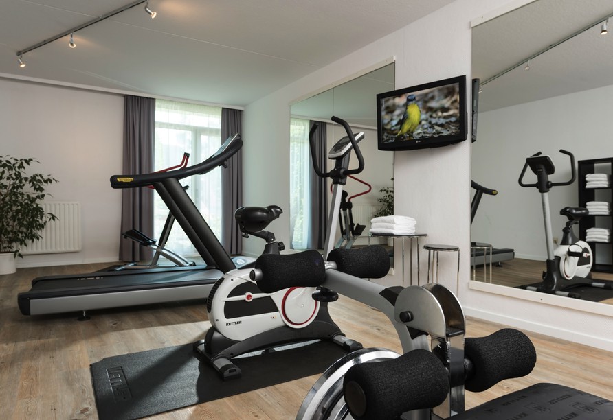 Fitnessbereich im Wyndham Garden Kassel für aktive Gäste zu Silvester