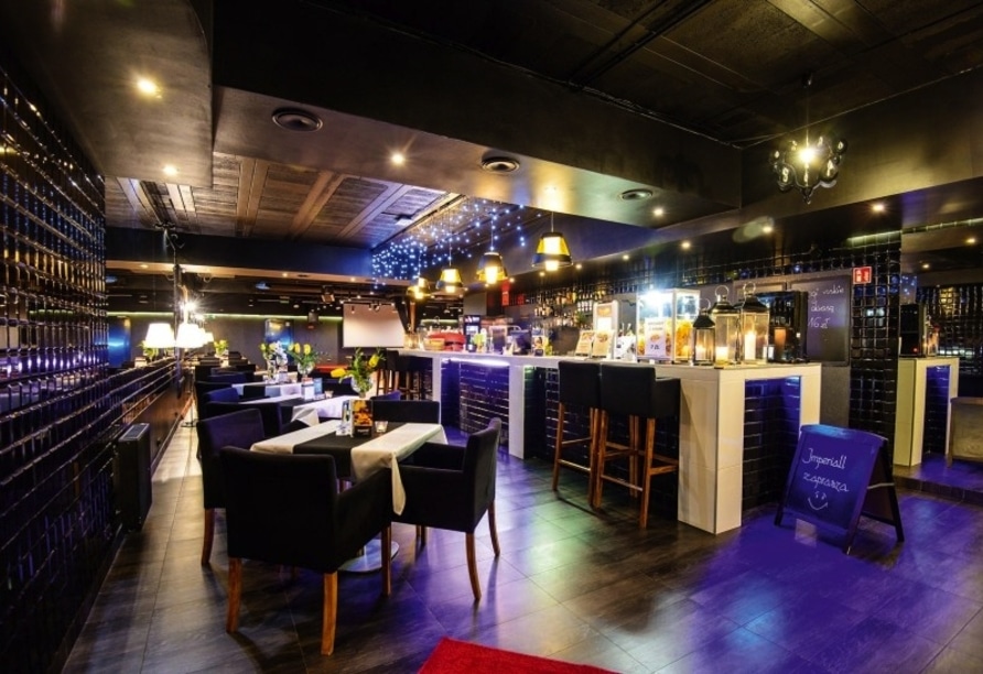 Lounge und Bar des Imperiall Resort & MediSpa bereit für Silvesterfeiern