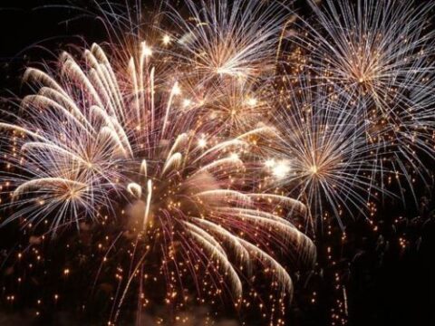 Farbenprächtiges Feuerwerk an Silvester im Ahorn Berghotel Friedrichroda