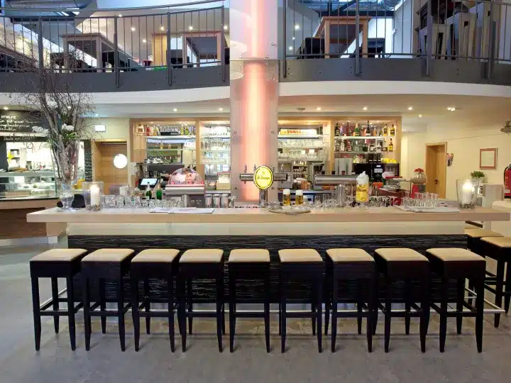 Barbereich für Silvesterfeier im ANDERS Hotel Walsrode