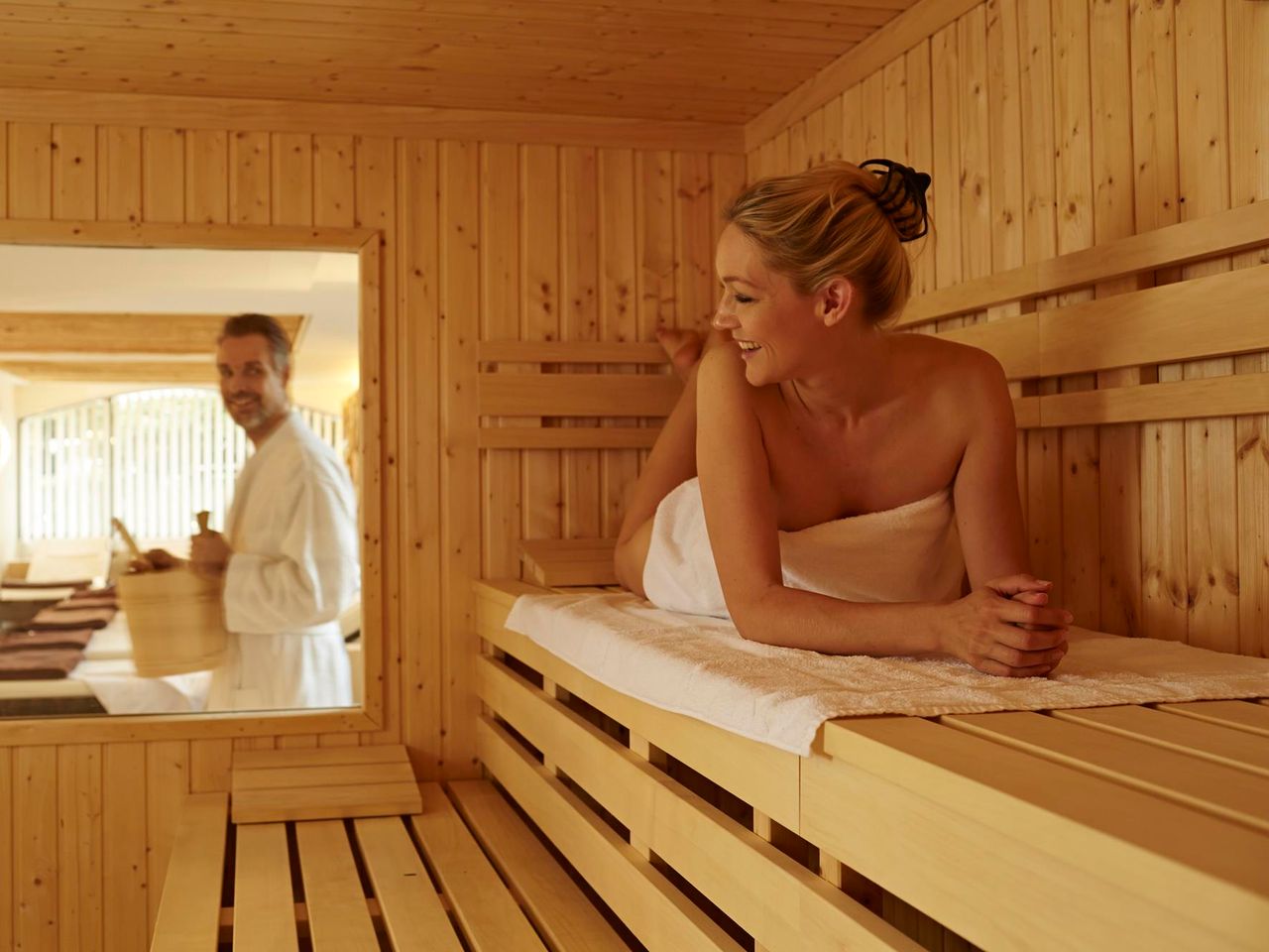Entspannung im Saunabereich des Landgasthof Hotel Hirsch während der Silvesterfeiertage