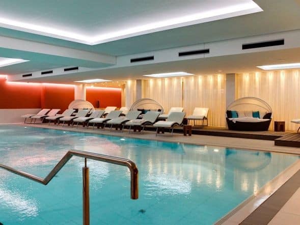 Entspannender Wellnessbereich im SEETELHOTEL Kaiserstrand Beachhotel, ideal zur Entspannung an Silvester