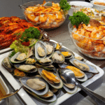 Auswahl an Meeresfrüchten auf dem Silvesterbuffet