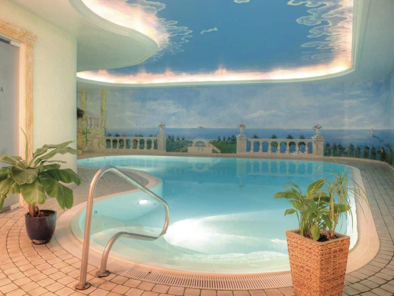 Entspannender Indoor-Pool im Ostseehotel Ahlbeck für eine erholsame Silvesterzeit