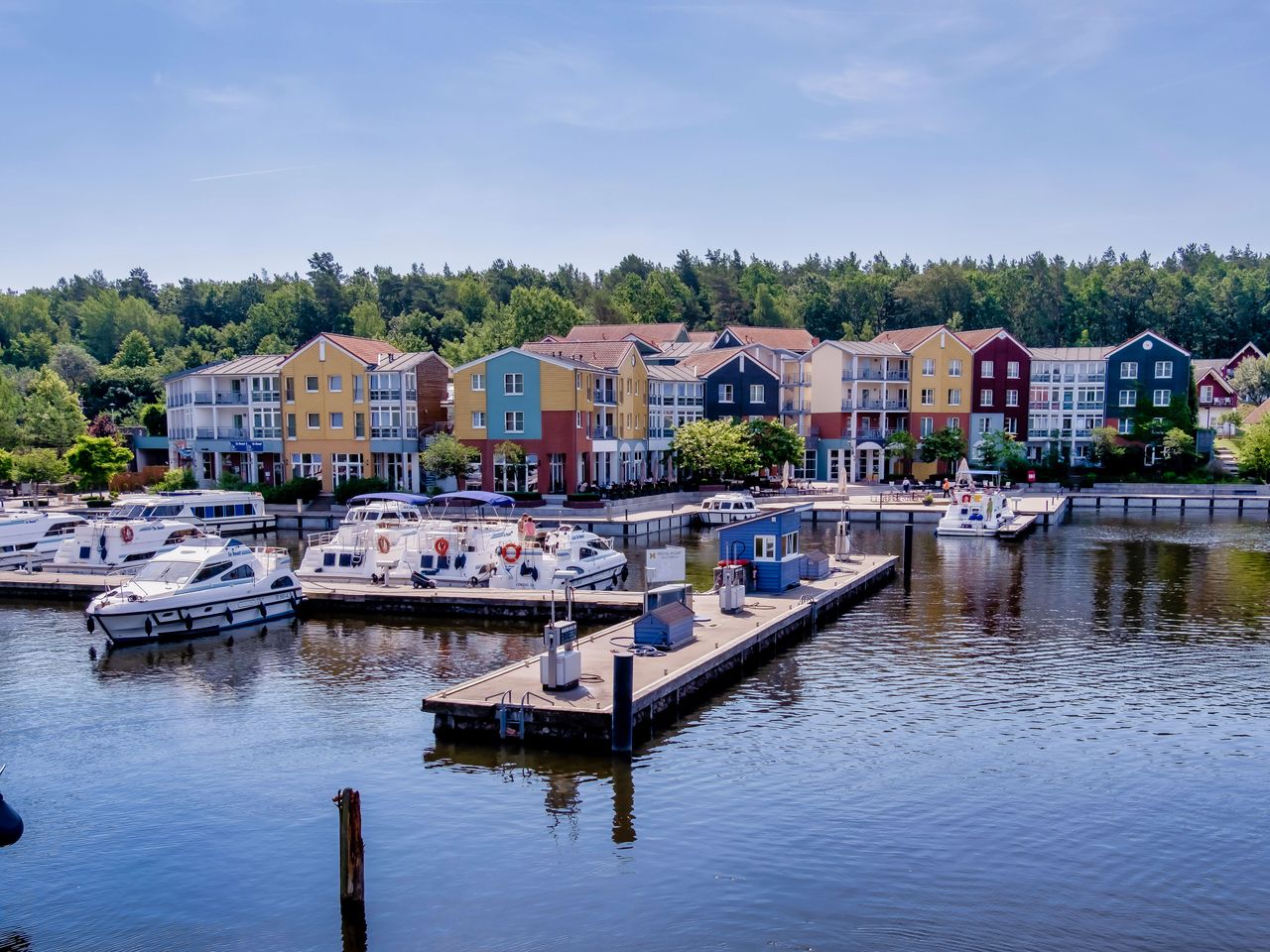 Die festliche Boots-Marina im Precise Resort Marina Wolfsbruch an Silvester