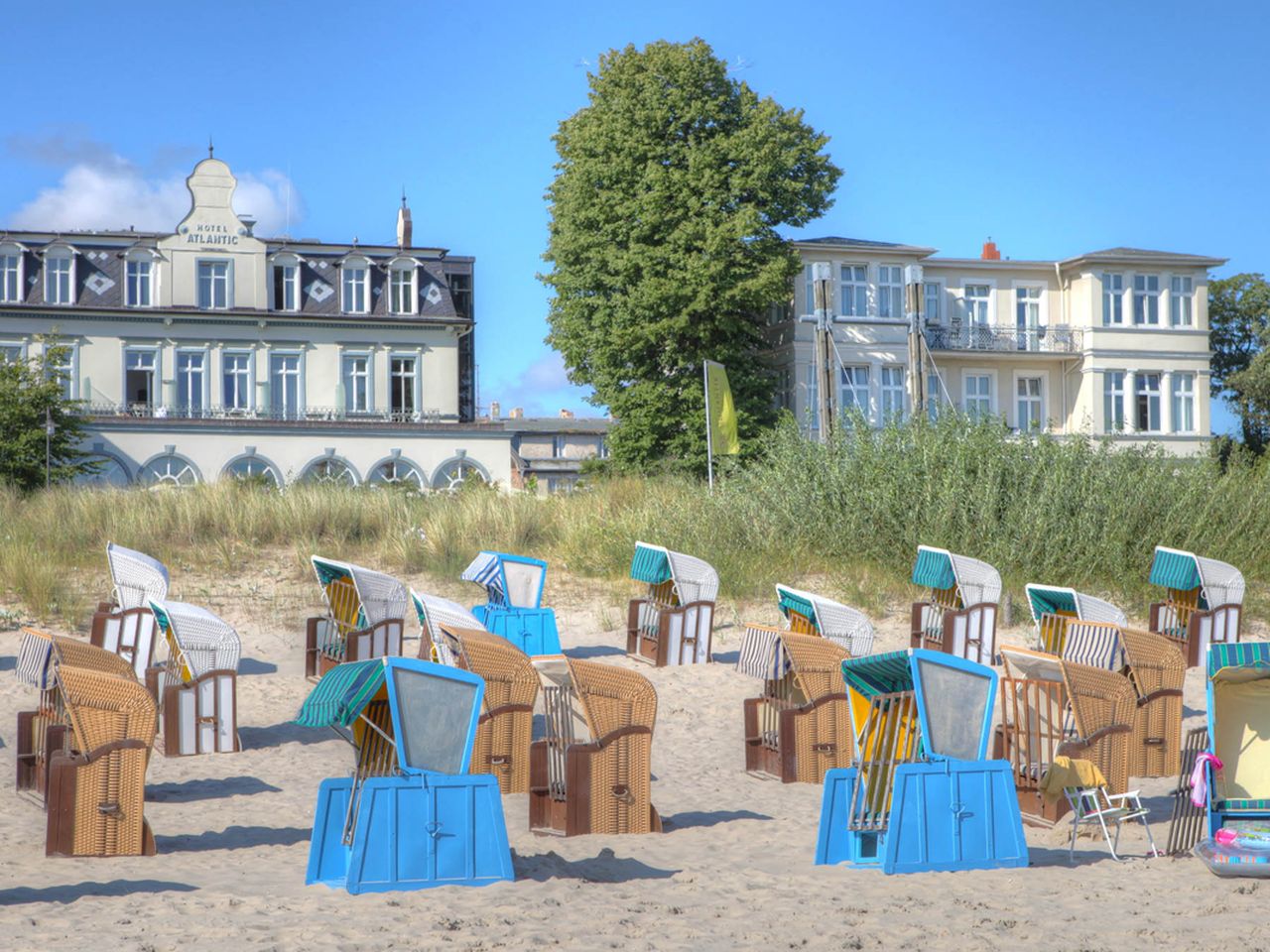 Genießen Sie den Silvestermorgen am Strand des SEETELHOTEL Strandhotel Atlantic