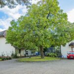 Die einladende Außenansicht des Ferien Hotel Spreewald für Ihren Silvesteraufenthalt.