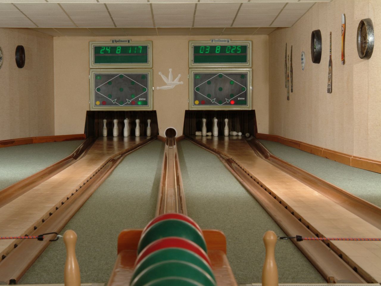 Kegelbahn im Landhotel Zum Stern, bereit für Silvesterfeierlichkeiten