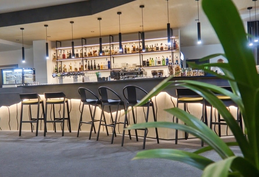 Moderne Hotelbar im Hotel Srni zu Silvester