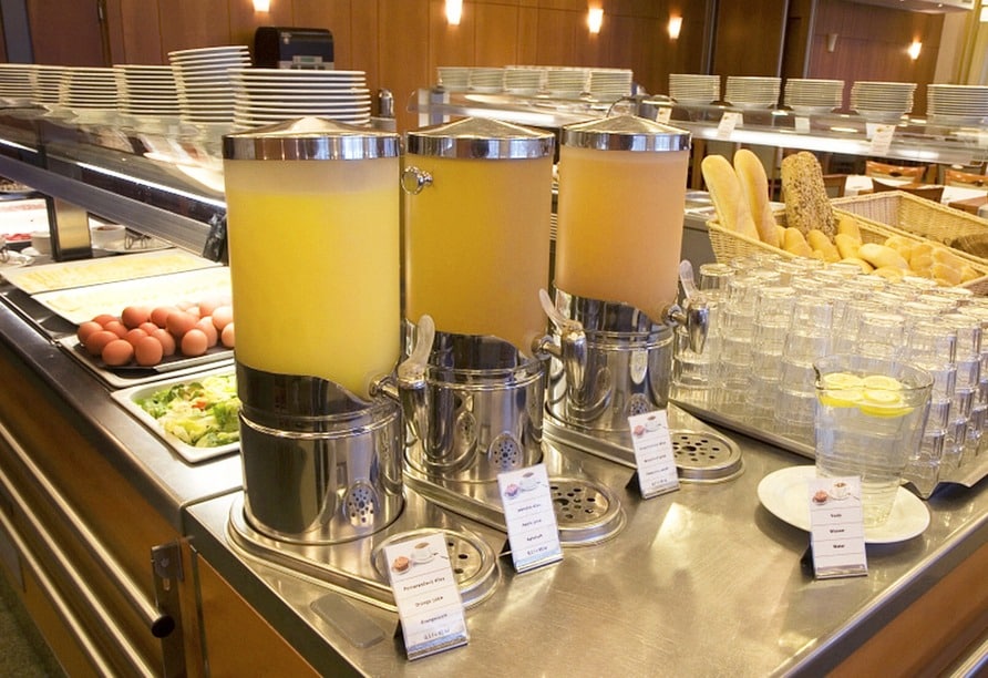 Frühstücksbuffet mit Säften im Hotel Srni zu Silvester
