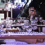 Festlich gedeckte Tische für die Silvesterfeier auf der MS Allegra
