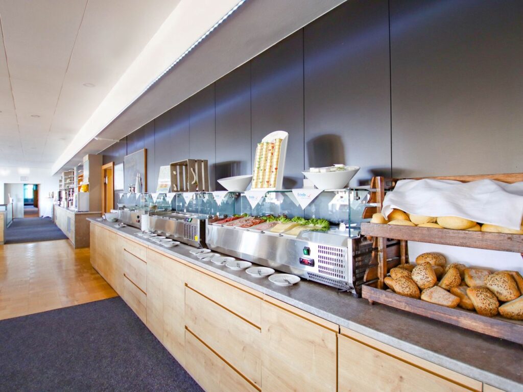 Frühstücksbuffet im Panorama Ferien Hotel Harz mit einer Auswahl an frischen Speisen