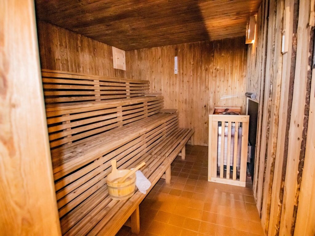 Wellnessbereich im Panorama Ferien Hotel Harz mit Sauna für Entspannung während Silvester 2025