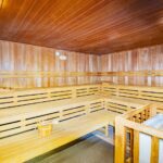 Entspannungsbereich mit Sauna im SEEHOTEL Brandenburg an der Havel, ideal nach der Silvesterfeier.