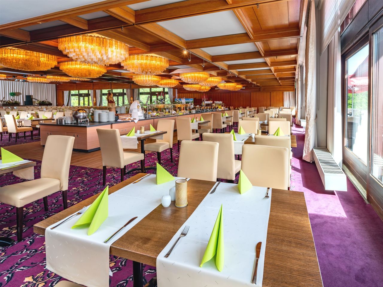 Festliches Restaurant im AHORN Harz Hotel Braunlage – Perfekt für das Silvester-Gala-Buffet