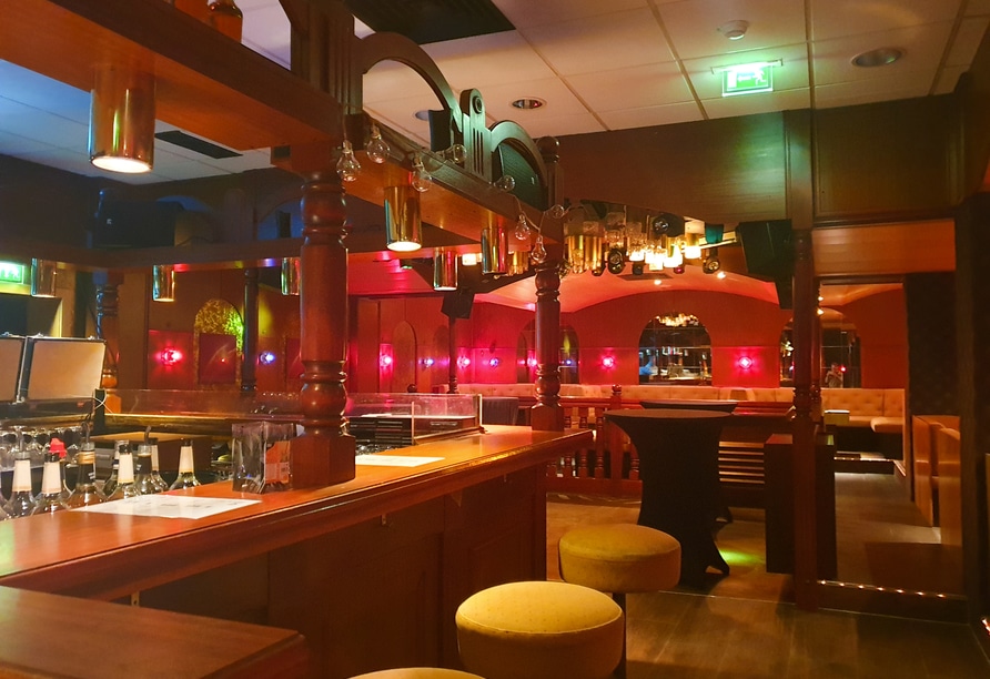Bar und Lounge des Carea Residenz Hotel Harzhöhe für gesellige Silvesterfeiern