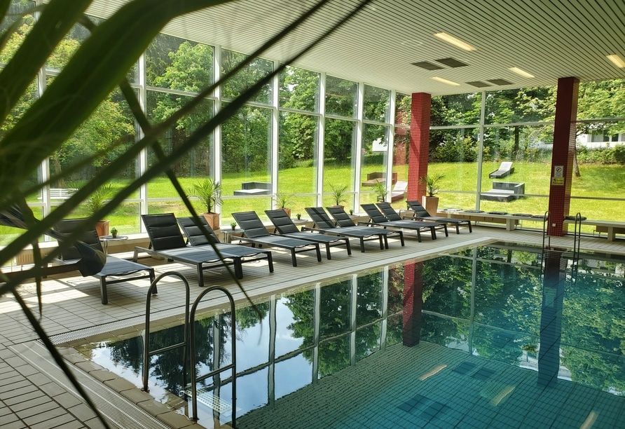 Hallenbad im Carea Residenz Hotel Harzhöhe, ideal für Wellness zu Silvester