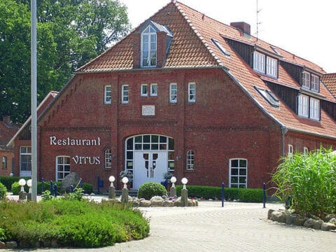 Außenansicht des Heide Hotel Reinstorf – Ihr Hotel für Silvester in Niedersachsen