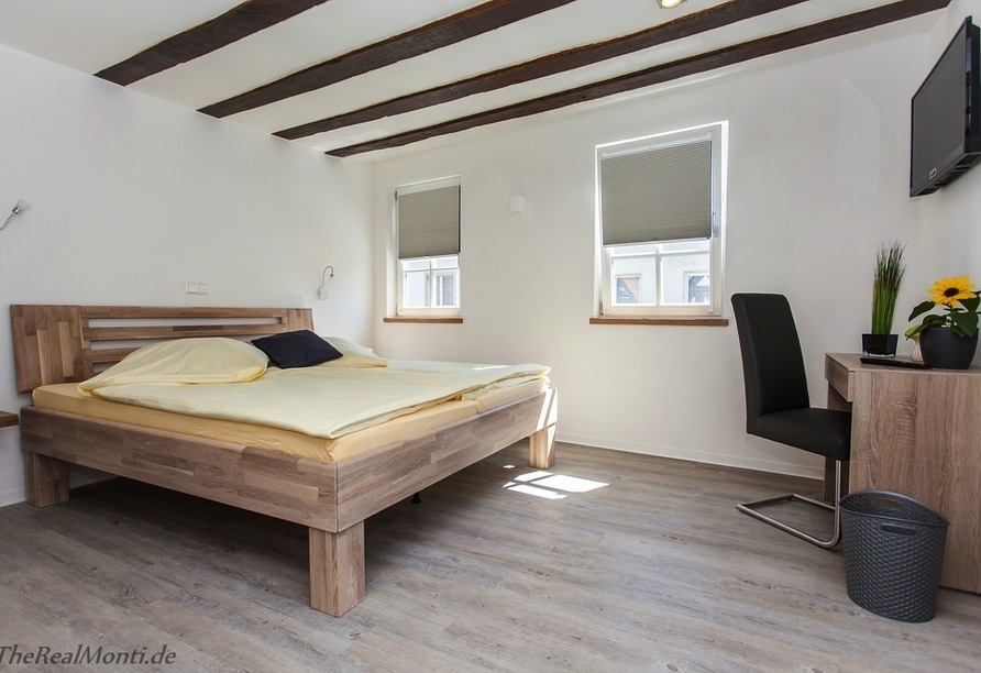 Modern eingerichtetes Doppelzimmer im Hotel Duwakschopp – komfortabel für Ihre Silvesterreise in der Pfalz