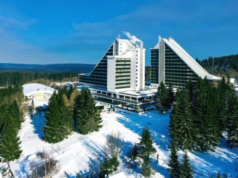 Das AHORN Panorama Hotel Oberhof im Winter – die perfekte Kulisse für Silvester