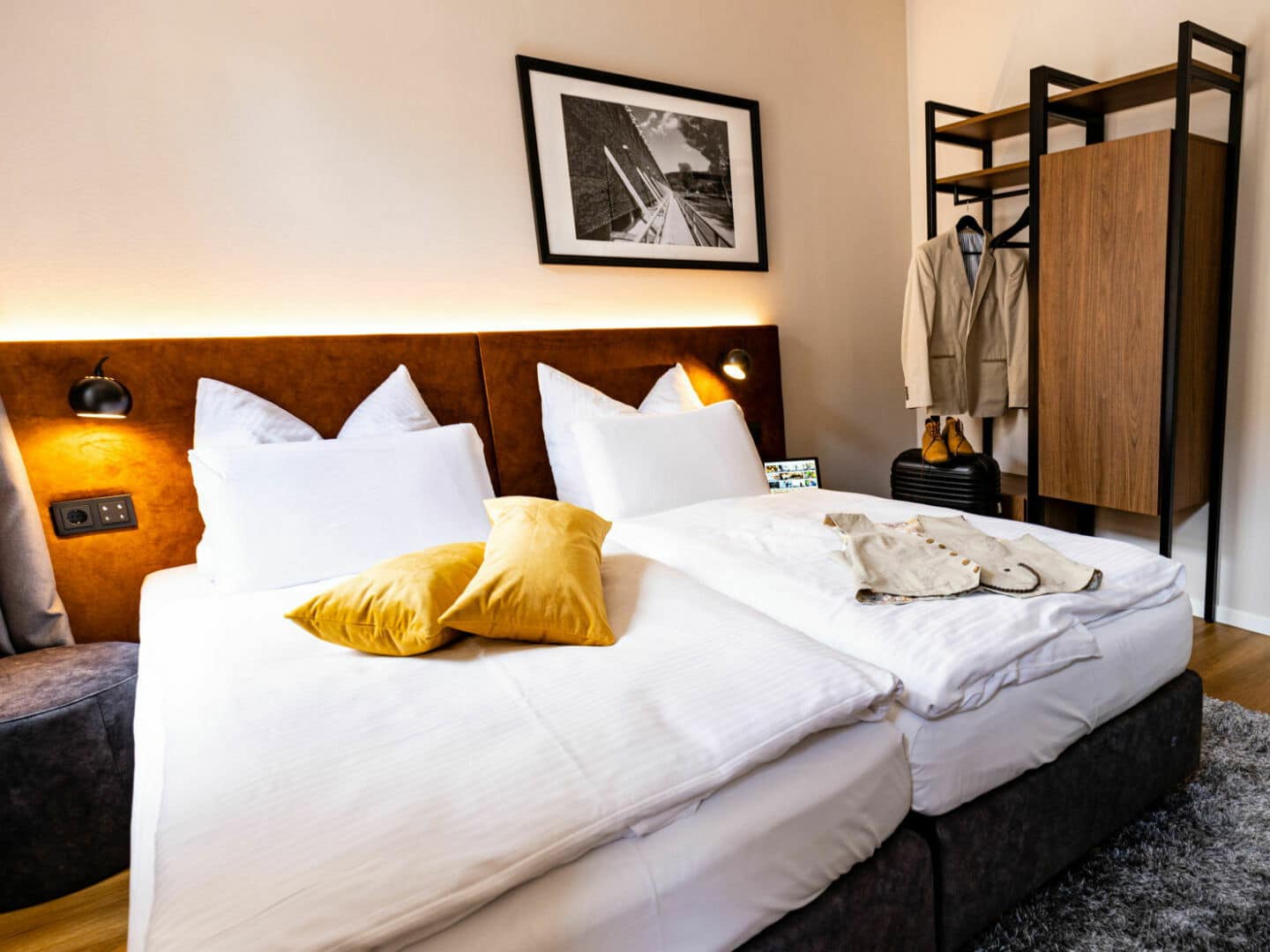 Modern eingerichtetes Hotelzimmer im BC Hotel Bad Kreuznach für einen entspannten Silvesteraufenthalt.