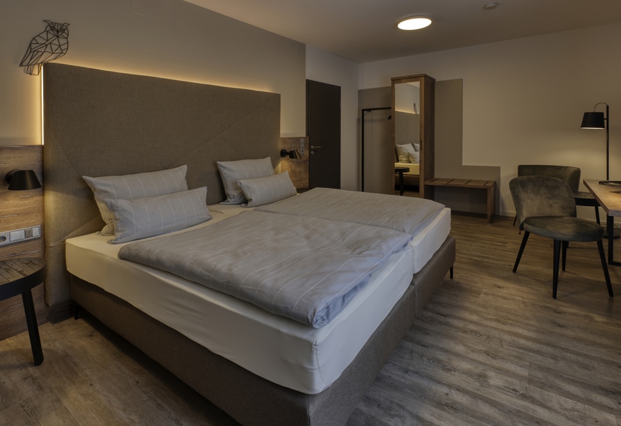 Modern eingerichtetes Hotelzimmer im Hotel Imhof für Silvester