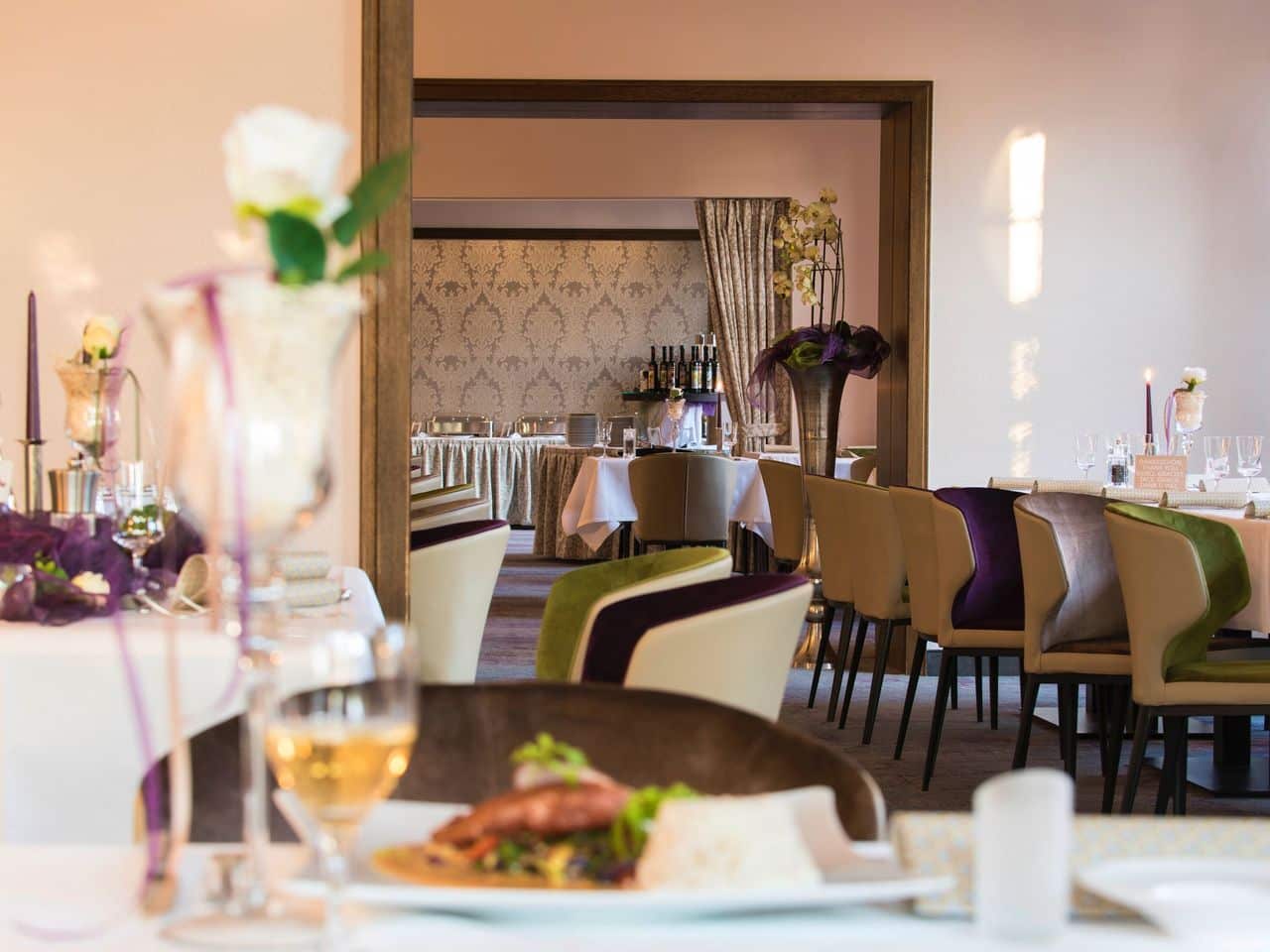 Elegantes Restaurant mit Silvesterbuffet im IDINGSHOF Hotel