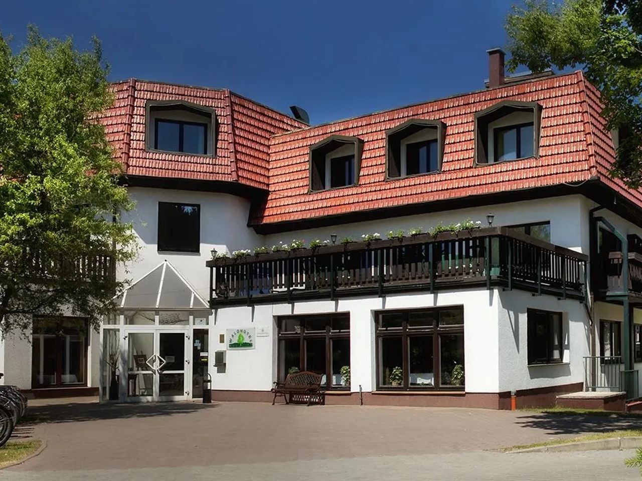 Silvester im Waldhotel Wandlitz mit einer beeindruckenden Architektur und festlicher Atmosphäre