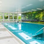 Innenpool des Kurhaus Hotel Bad Bocklet, ideal für Wellness an Silvester