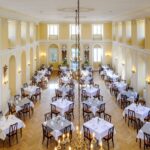 Eleganter Speisesaal im Kurhaus Hotel Bad Bocklet, perfekt für Silvesterbuffets