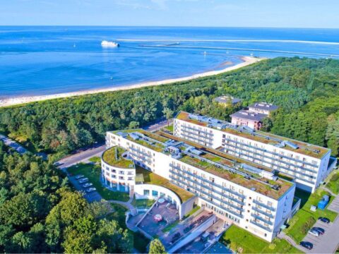 Luftaufnahme des INTERFERIE MEDICAL SPA - Hotel in Swinemünde direkt an der Ostseeküste zu Silvester