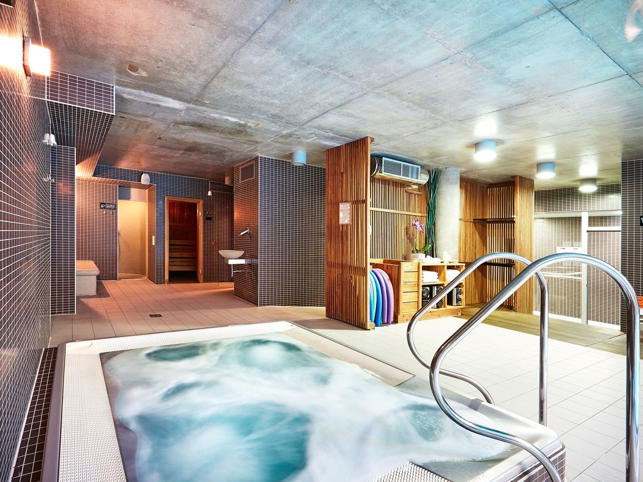 Whirlpool und Sauna im Royal Tulip Sand Hotel für erholsame Silvestertage