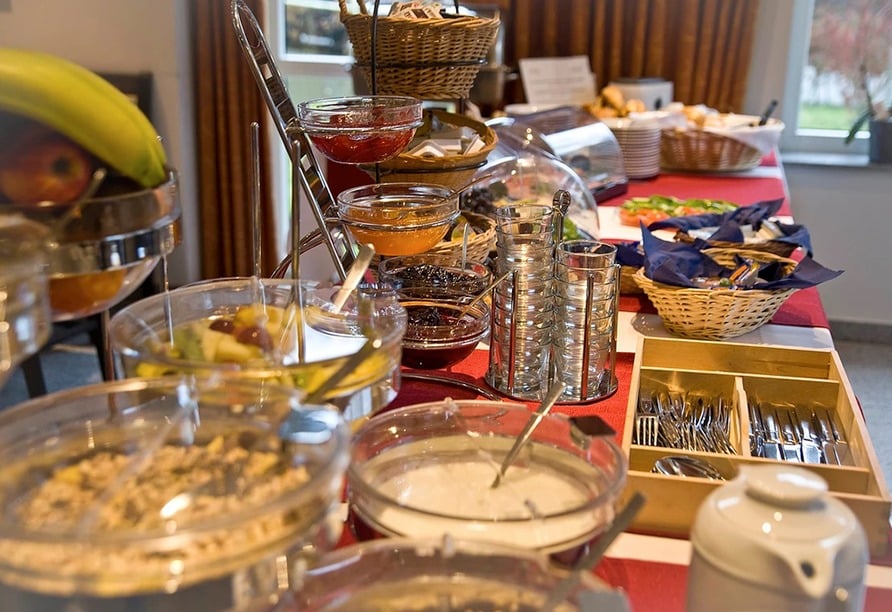 Vielfältiges Buffet im Schroeders Stadtwaldhotel zum Silvesteraufenthalt