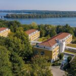 Luftaufnahme vom Seminaris SeeHotel Potsdam am Templiner See