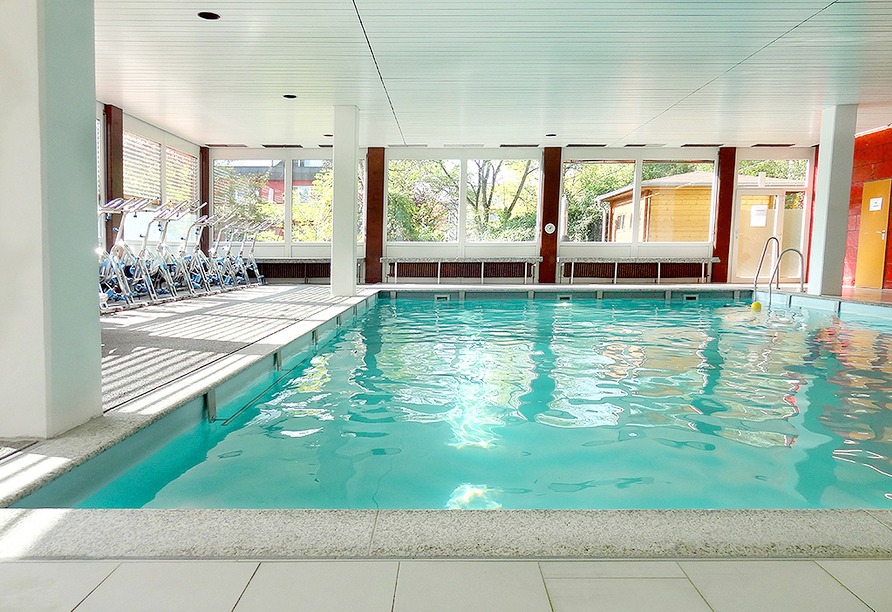 Hallenbad im Vitalhotel König am Park für Silvesterreise