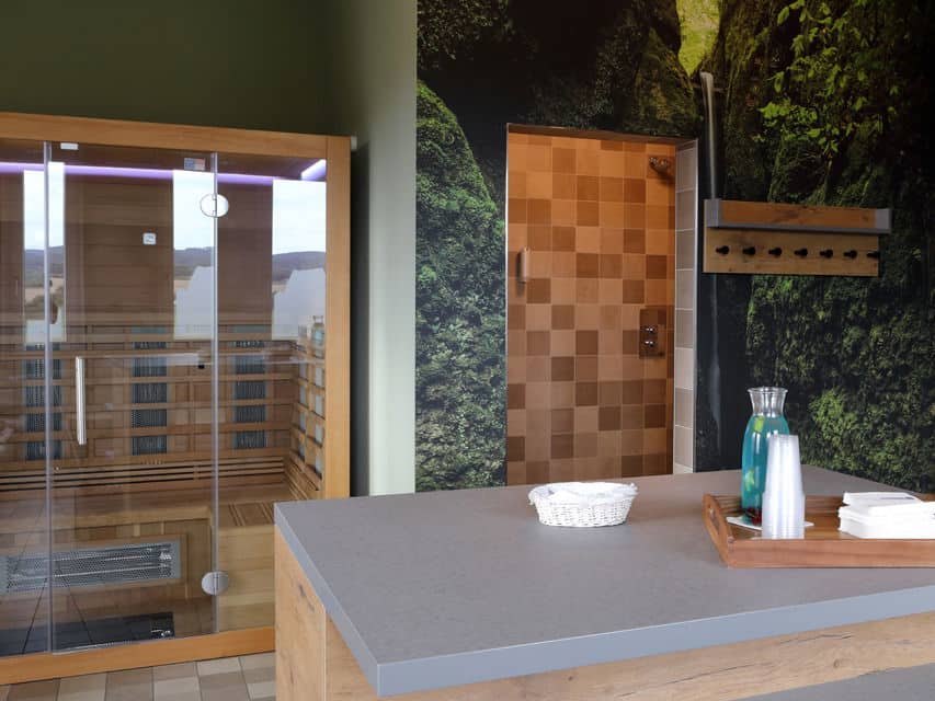 Wellnessbereich mit moderner Sauna im Best Western Hotel Erfurt-Apfelstädt für entspannte Silvestertage