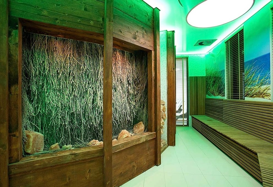 Salzinhalationswand und Ruheraum im Hotel Grand Laola Vital & SPA