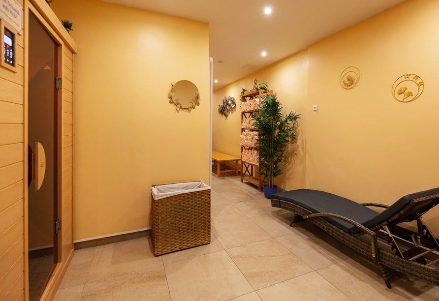 Wellnessbereich mit Sauna im Hotel Sattelbogener Hof zu Silvester