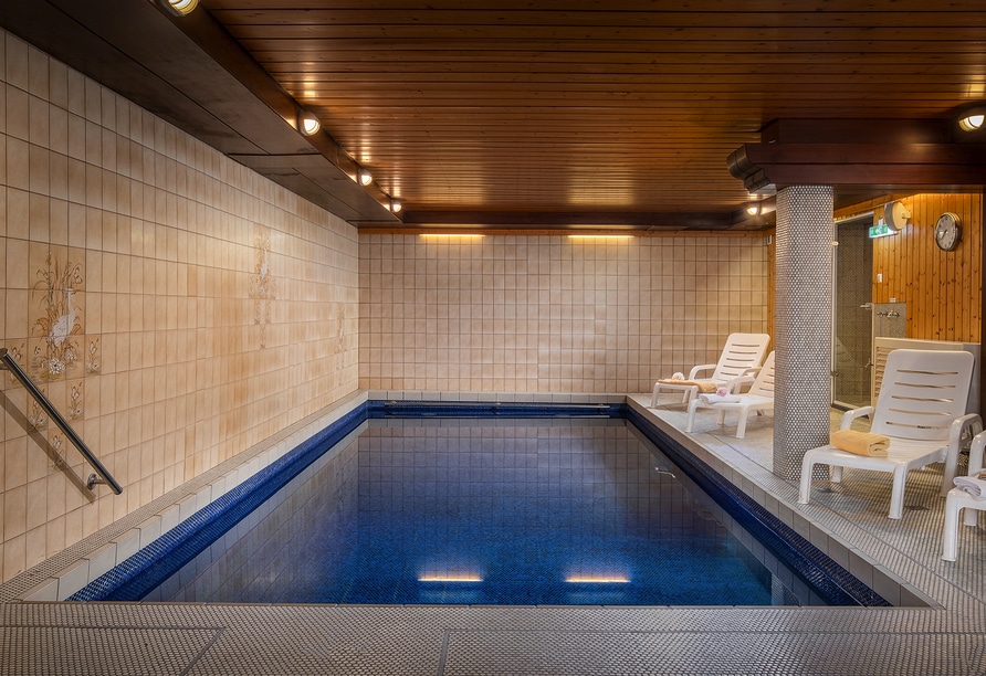 Hallenbad im Hotel Sonnenhof Teinachtal für Wellness an Silvester