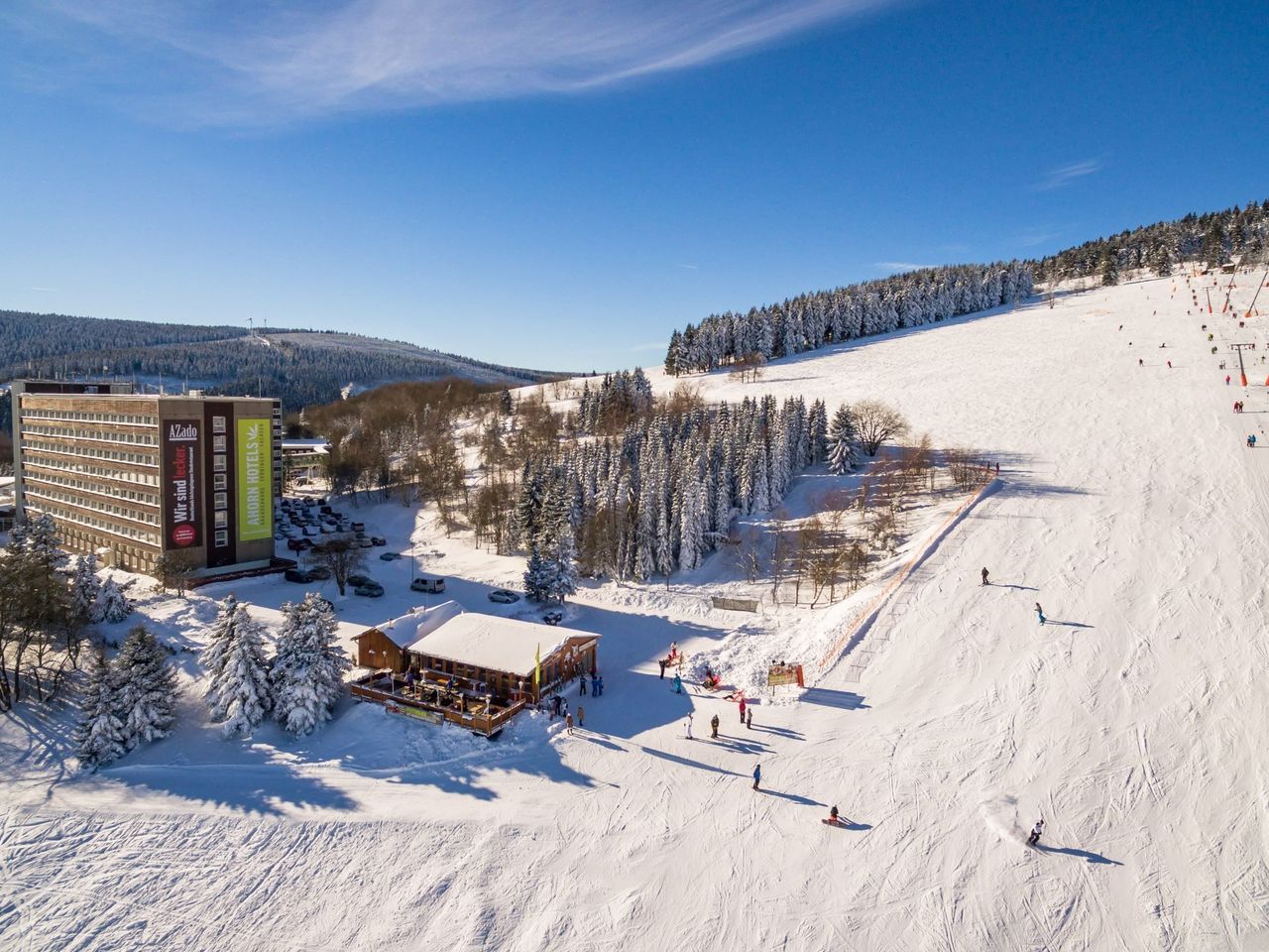 Winterliches AHORN Hotel Am Fichtelberg – Perfekte Kulisse für Silvester