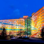 Das AHORN Seehotel Templin erstrahlt in festlichem Licht – die perfekte Location für Ihre Silvesterreise