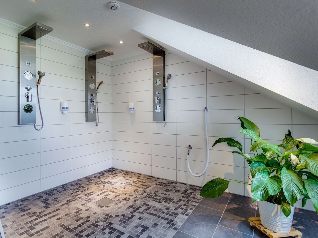 Moderner Wellnessbereich im Ferien Hotel Fläming, ideal zur Entspannung an Silvester