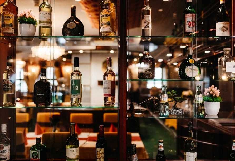 Gut bestückte Bar im Hotel Brander Hof für Silvesterfeier