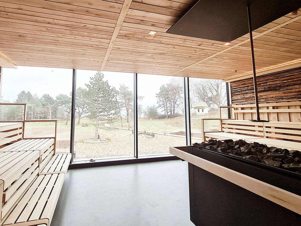 Exklusive Sauna mit Naturblick im Santé Royale Rügen Resort – Wellness & Erholung an Silvester