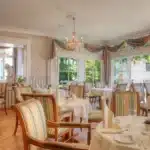 Restaurant mit festlichem Ambiente im SEETELHOTEL Villa Esplanade zu Silvester