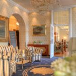 Lobby im SEETELHOTEL Villa Esplanade, der perfekte Empfangsbereich für Silvester